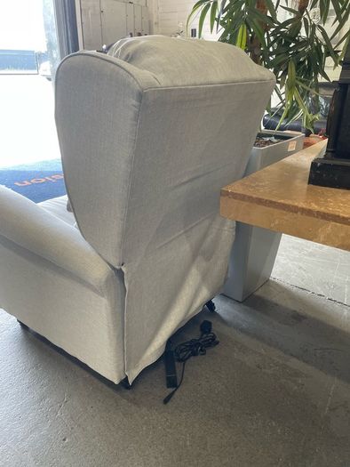 Rise & Recline Armchair
