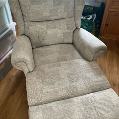lazy boy recliner