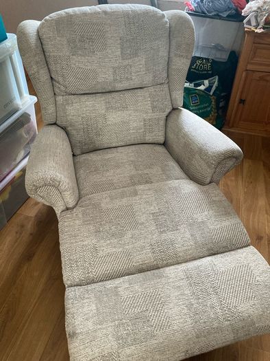 lazy boy recliner