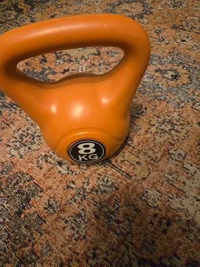 8 kg Kettlebell