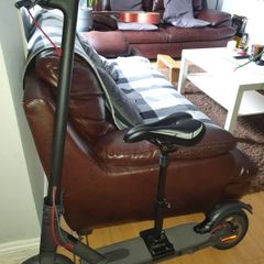Electric scooter seat