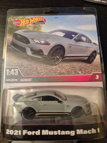Hot Wheels Ford Mustang 1:43