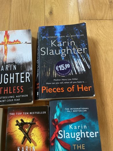 Bundle of Karin  slaughter books