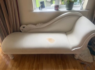 Coach House French Louis-style upholstered bench