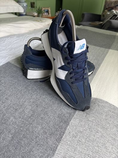New Balance 327