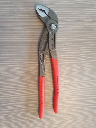 Knipex Cobra Water Pump Pliers 10" (250mm)