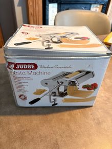 Judge pasta maker