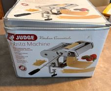 Judge pasta maker
