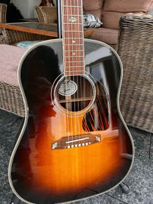 Gibson J45 Custom