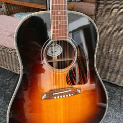 Gibson J45 Custom