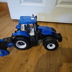 New Holland T8.435 Genesis rc tractor