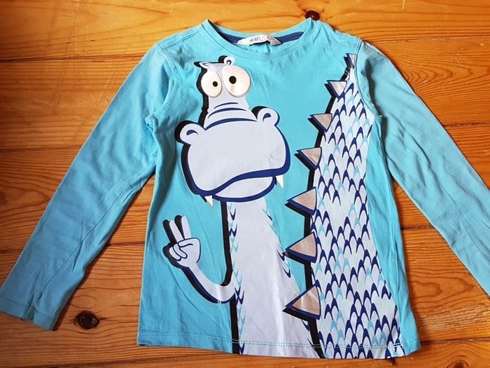 Age 4-6 Dragon Top