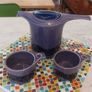 Amazing and Rare Vintage Mid Century Modern Celtic Thomas Unusual-Handled Tall Teapot in the Lilac and Indigo Colourway, Plus Two Matching Cups in The Wave Pattern Image 3