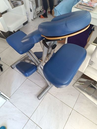 massage chair