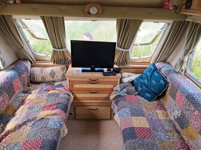 elddie caravan 4-5 berth