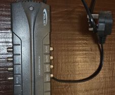 Wosley 8 way amplifier