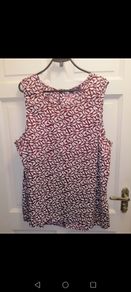 Red and white tear design blouse size 22