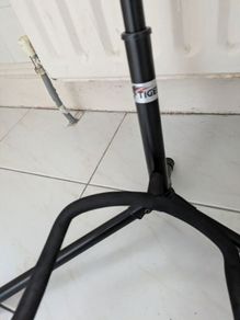 Guitar  Stand