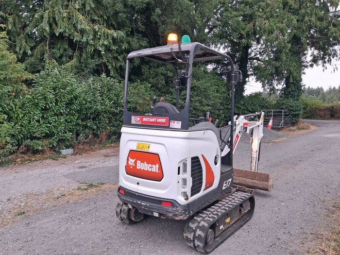 Bobcat E17