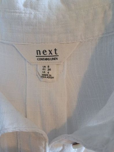 sleeveless shirt