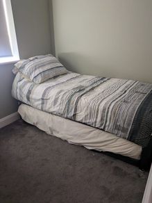 Guest bed with pull out trundle - w.matresses