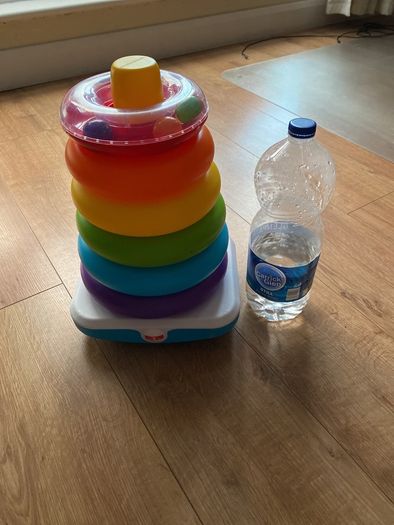 Active toy/ pyramid