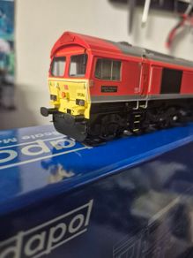 Dapol model railway Class 59 loco