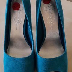 Jessica Simpson heels 5.5