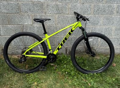 Trek Marlin 5 Mountain Bike