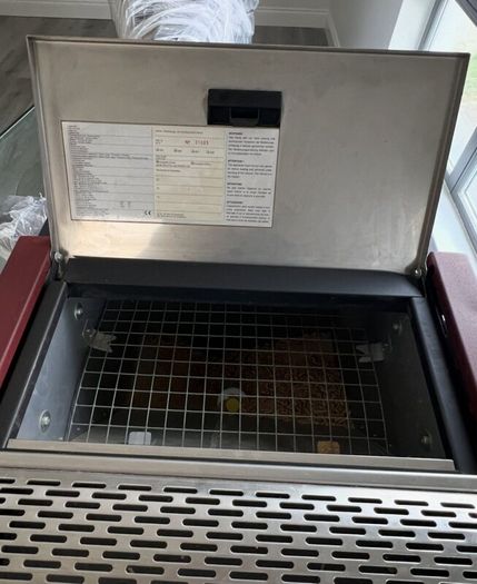 Wood pellet burner