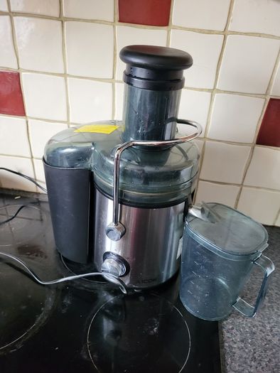 Juicer, juice extractor, juice maker 800W