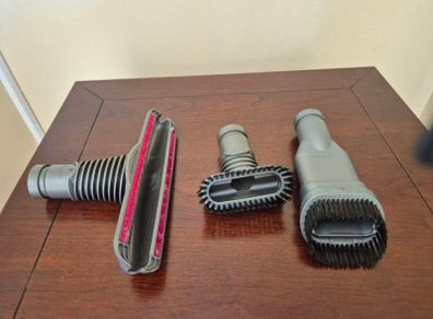 Dyson V6 vaccum cleaner accessories