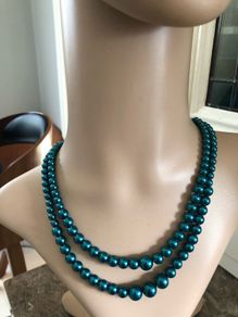 pearl necklace