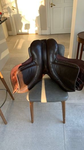 Saddle