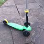 kids scooter Image 3