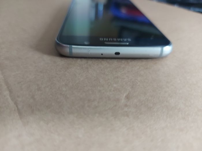 Samsung Galaxy S6, Model No SM-G920F, 32GB, 3GB Ram, in excellent condition