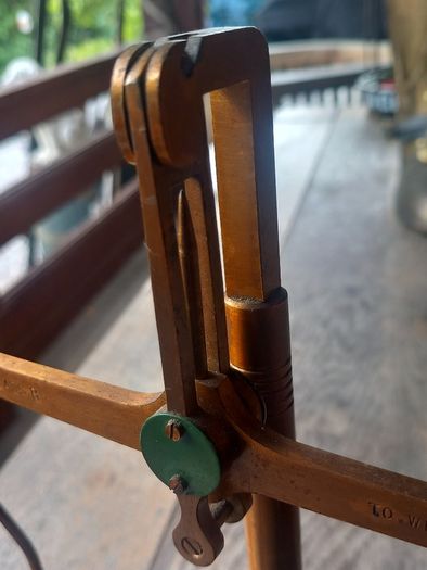 Weighing scales from Enniskerry post office, D18 post 10e