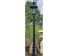 Avenue Light with Brackets Cast Iron 8ft 8in CH R 1536M