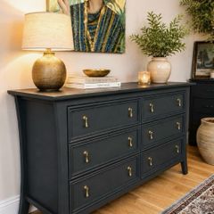 Chest of drawers