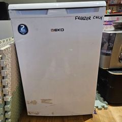 Chest freezer