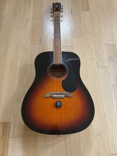 Alvarez Regent Series Acoustic Guitar (Sunburst)