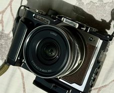 LUMIX S9 Titanium Gold + 18-40mm & 28-200mm lenses