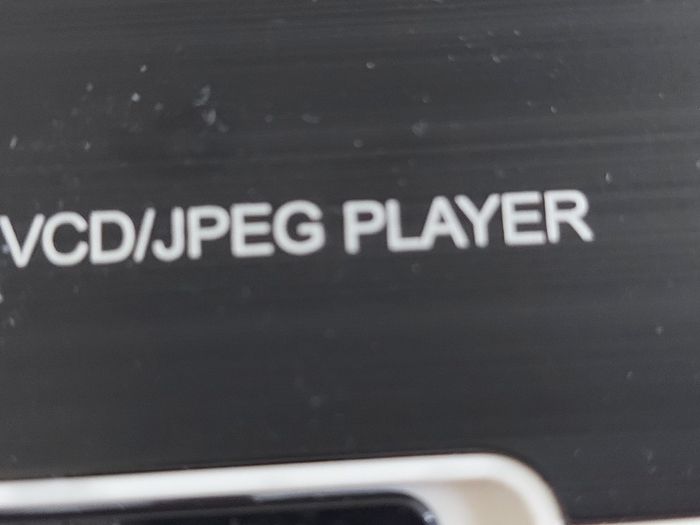 5 Portable DVD Players, all working, but no charges for them, all in very good condition
