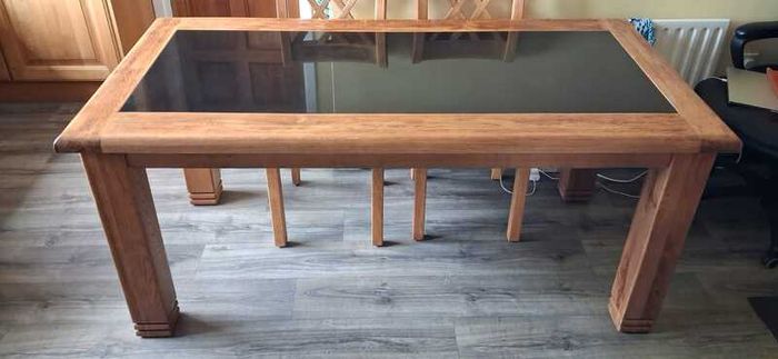 Solid Oak dining table and 6 chairs