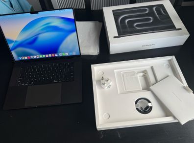 16" MacBook Pro M3 Pro