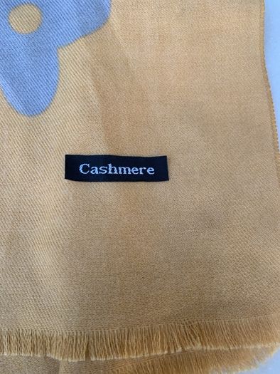 Cashmere scarf