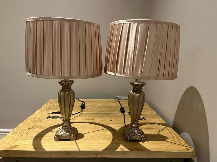 Matching pair of bedside or table lamps
