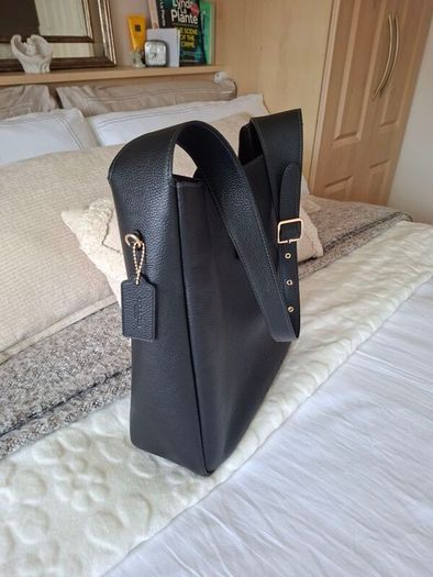 Coach Hadley Shoulder Bag