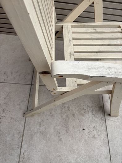 Wooden reclining deck chair