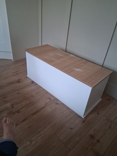 Free blanket box